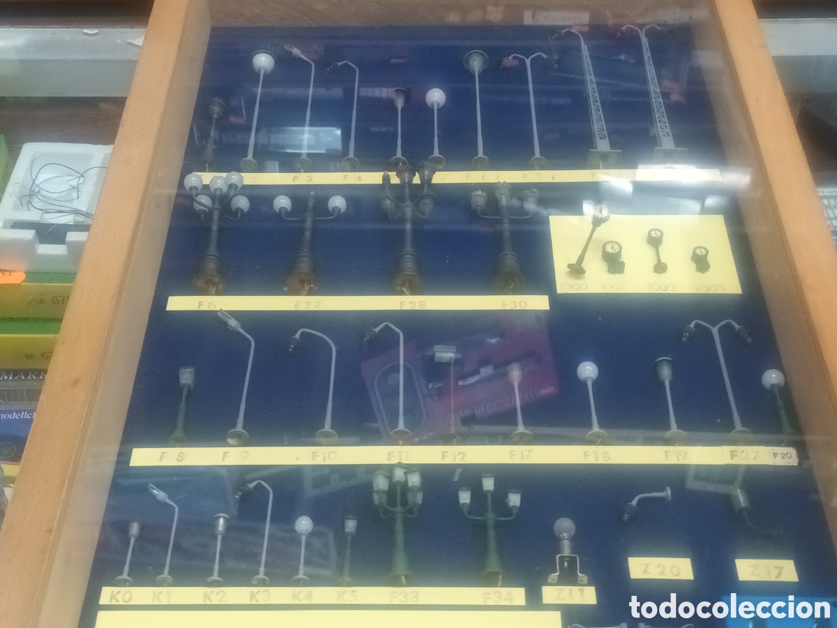 Trenes escala: Expositor aneste con farolas,semaforos etc - Foto 6