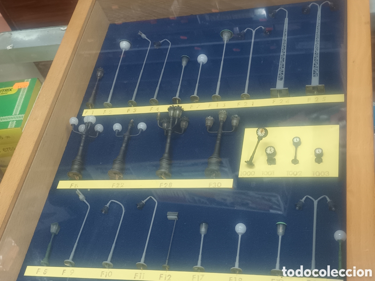 Trenes escala: Expositor aneste con farolas,semaforos etc - Foto 7