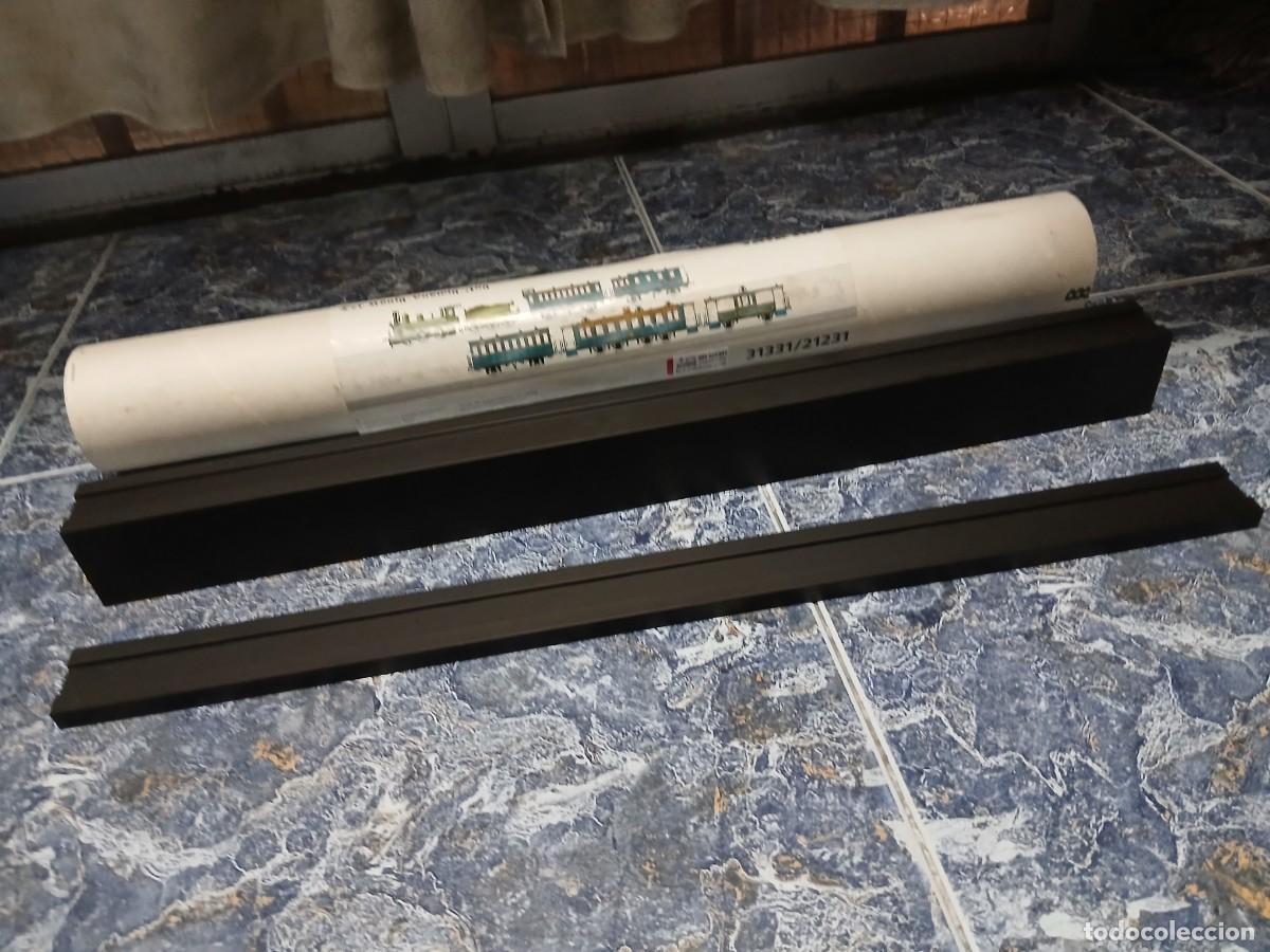 Trains &Eacute;chelle: expositor en metal para trenes H0