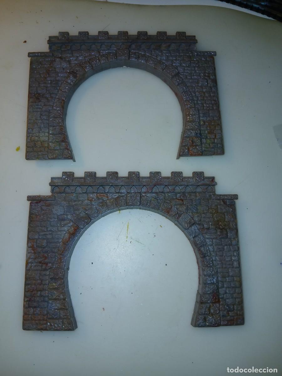 Trenes escala: Faller Edificio Escala H0 Juego de Dos Portales de T&uacute;nel 557 Impecables - Foto 1