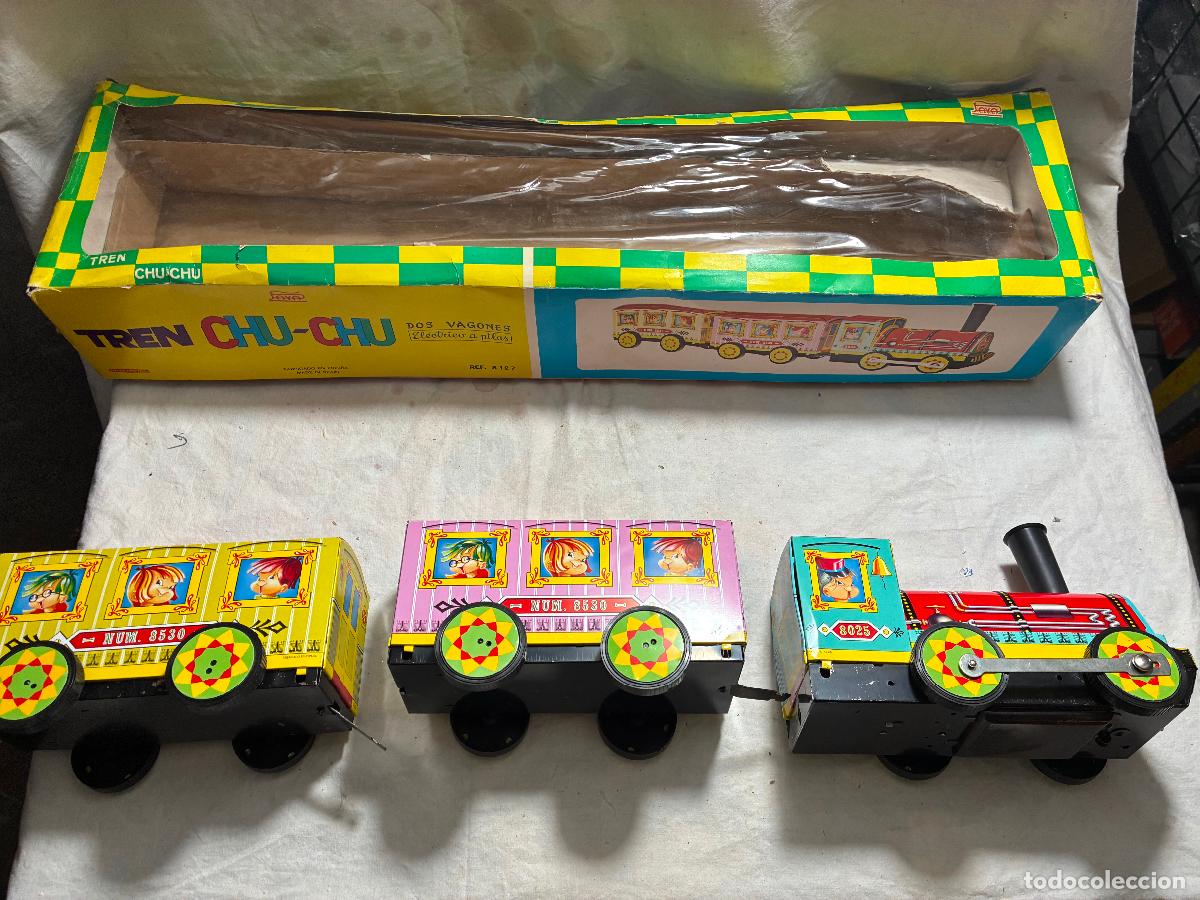 Trenes Escala: Tren chu chu marca Pay&aacute; electrico a pilas chapa pintada en su caja original mide 19 x 74 x 12 alto