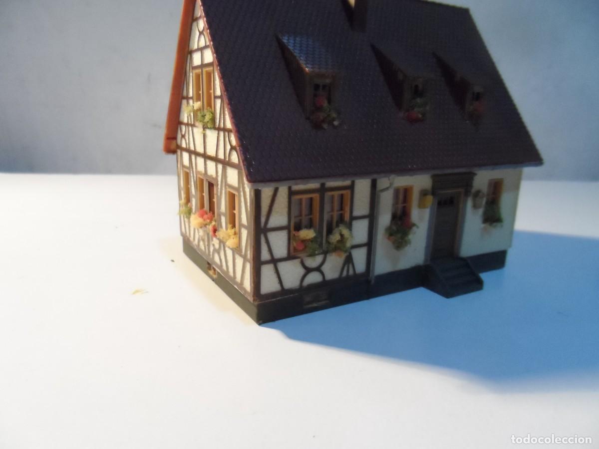 Modelleisenbahnen: CASA DECORADA ESCALA HO