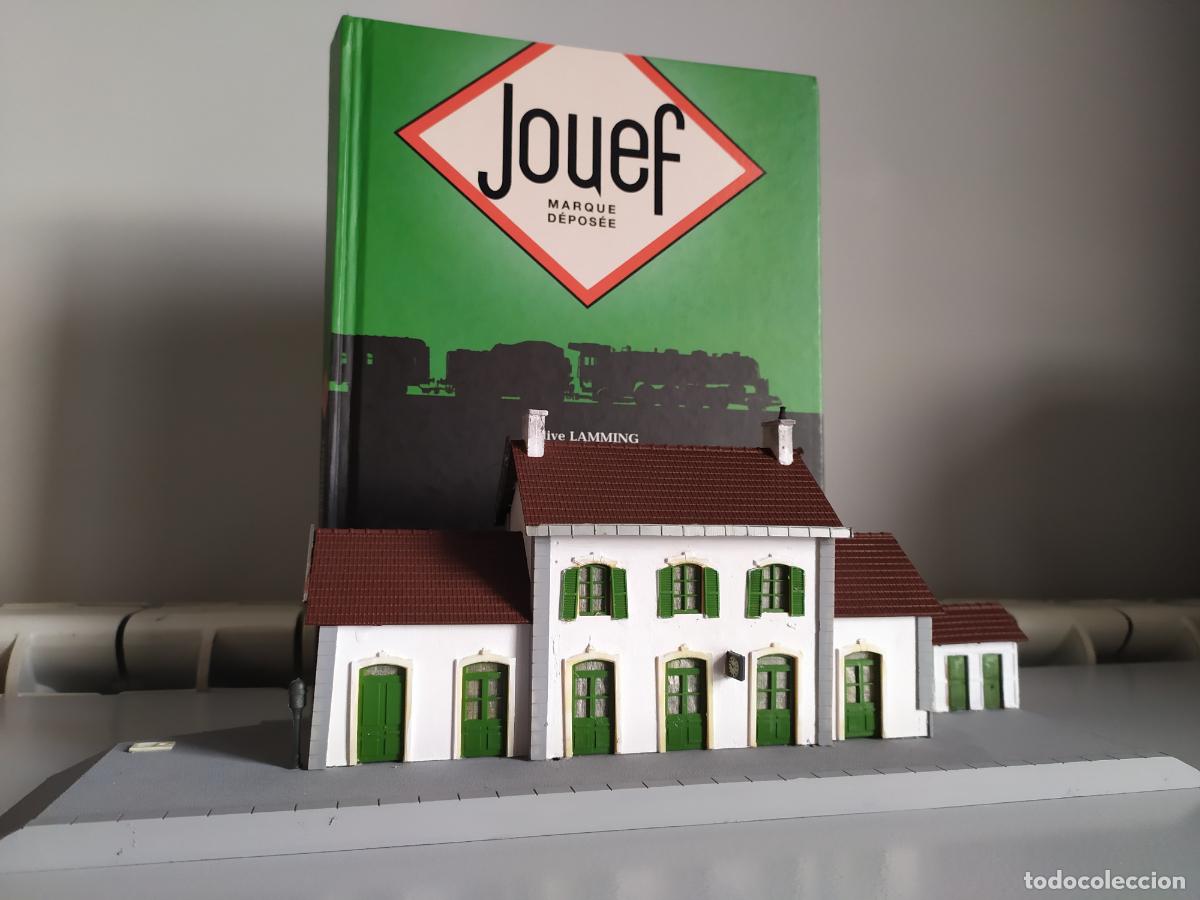 Trenes Escala: JOUEF en escala H0, edificio estaci&oacute;n de Neuvy referencia 1979. Repintada a colores Renfe.