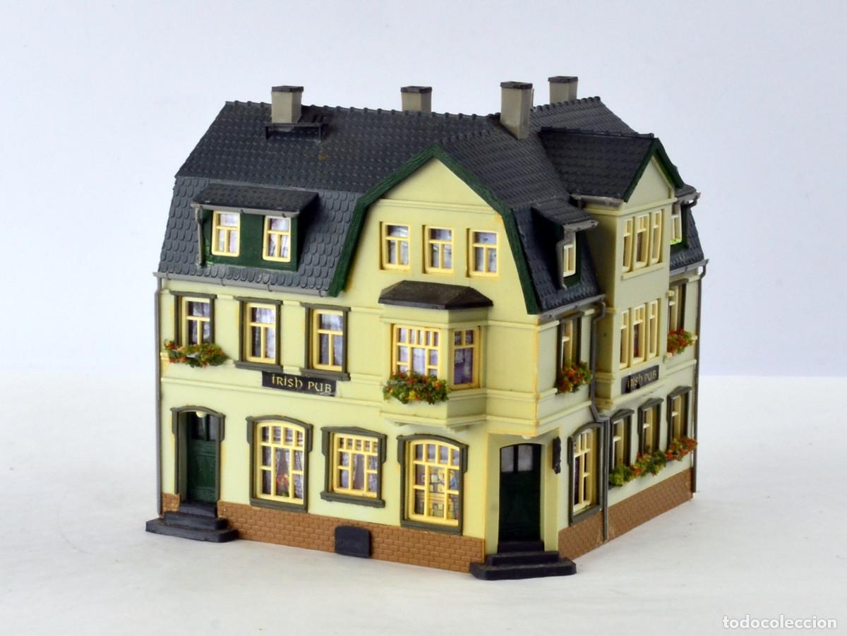 Trenes Escala: Auhagen Edificios Escala H0 TT Casa Urbana en Esquina