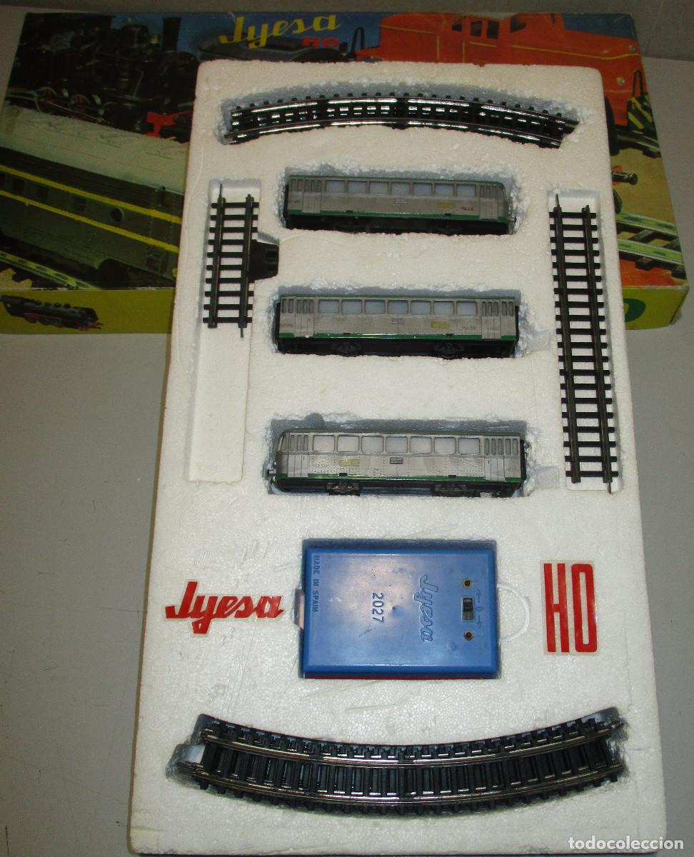 Trenes Escala: Tren, JYESA H0, RENFE, Ferrobus, El Abuelo, circuito 1945