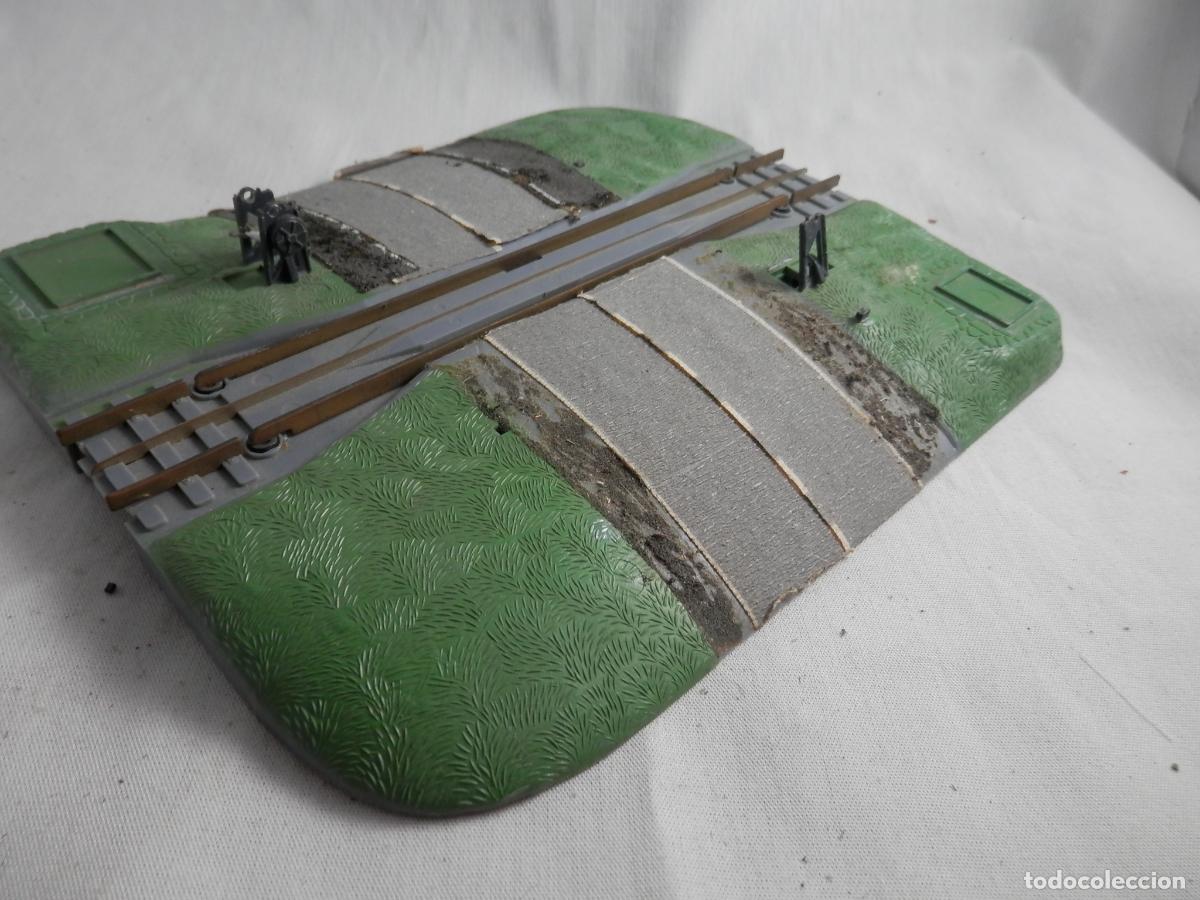 Trenes Escala: PASO A NIVEL ESCALA HO