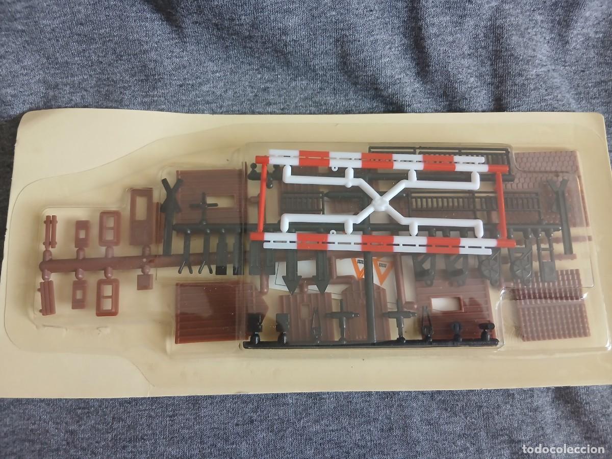 Trenes Escala: kit para paso a nivel H0