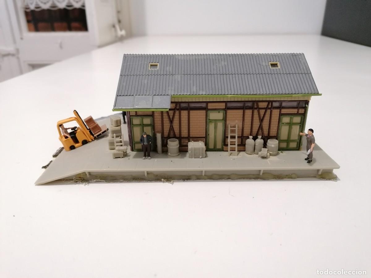 Trenes Escala: Faller H0 155 Almac&eacute;n de Carga para Maqueta de Tren Buen Estado
