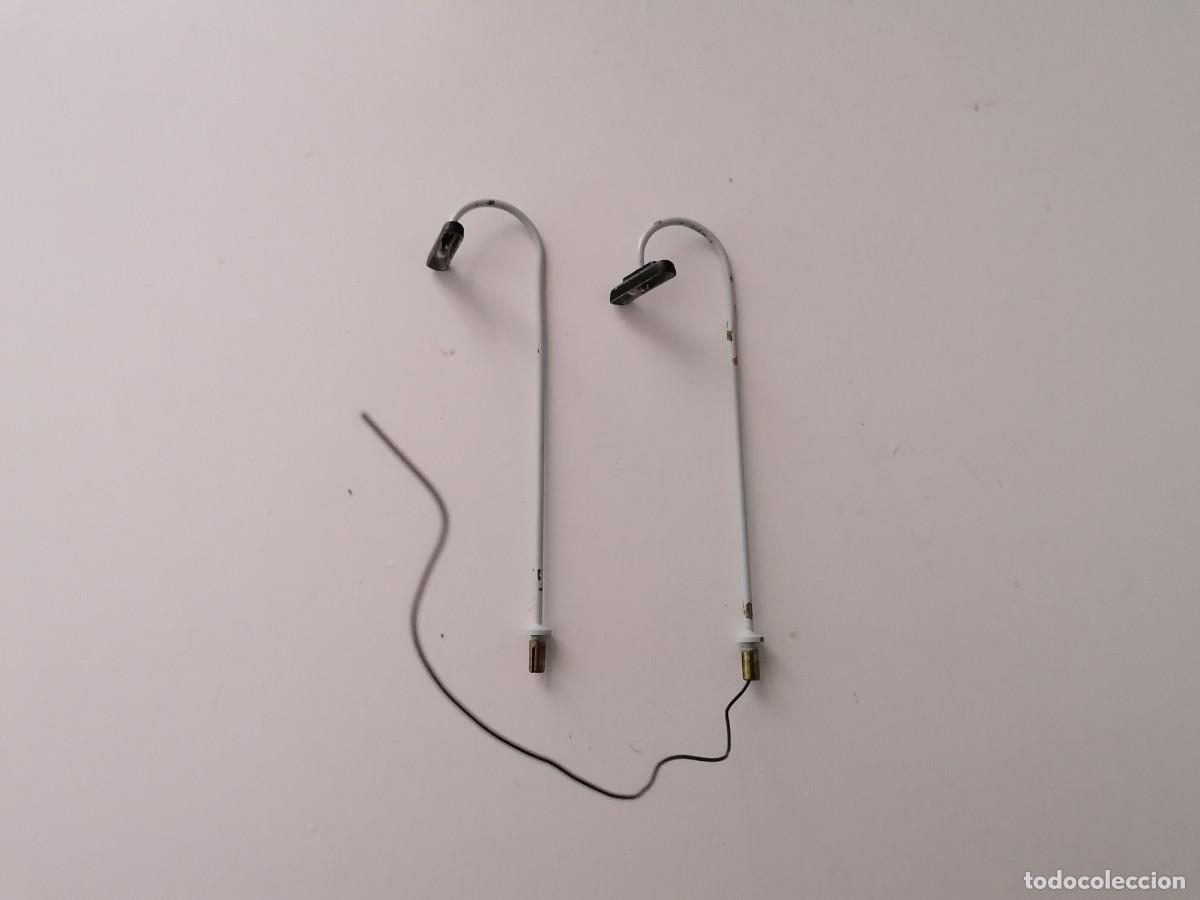 Trenes Escala: Accesorios H0 Lote de 2 Farolas El&eacute;ctricas para Maqueta de Tren Buen Estado