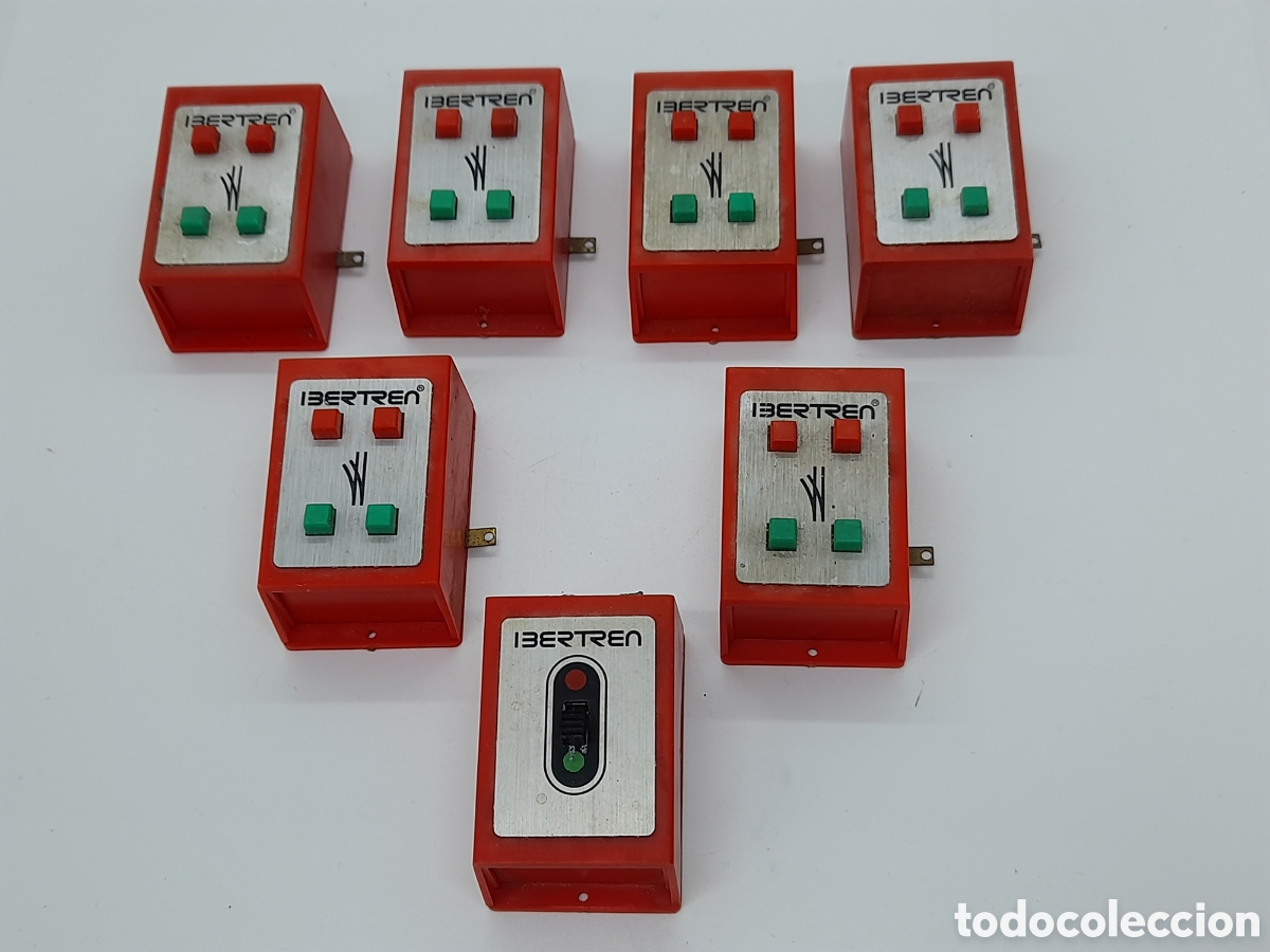 Trenes escala: IBERTEN. LOTE DE PUPITRES DE MANDO. - Foto 1