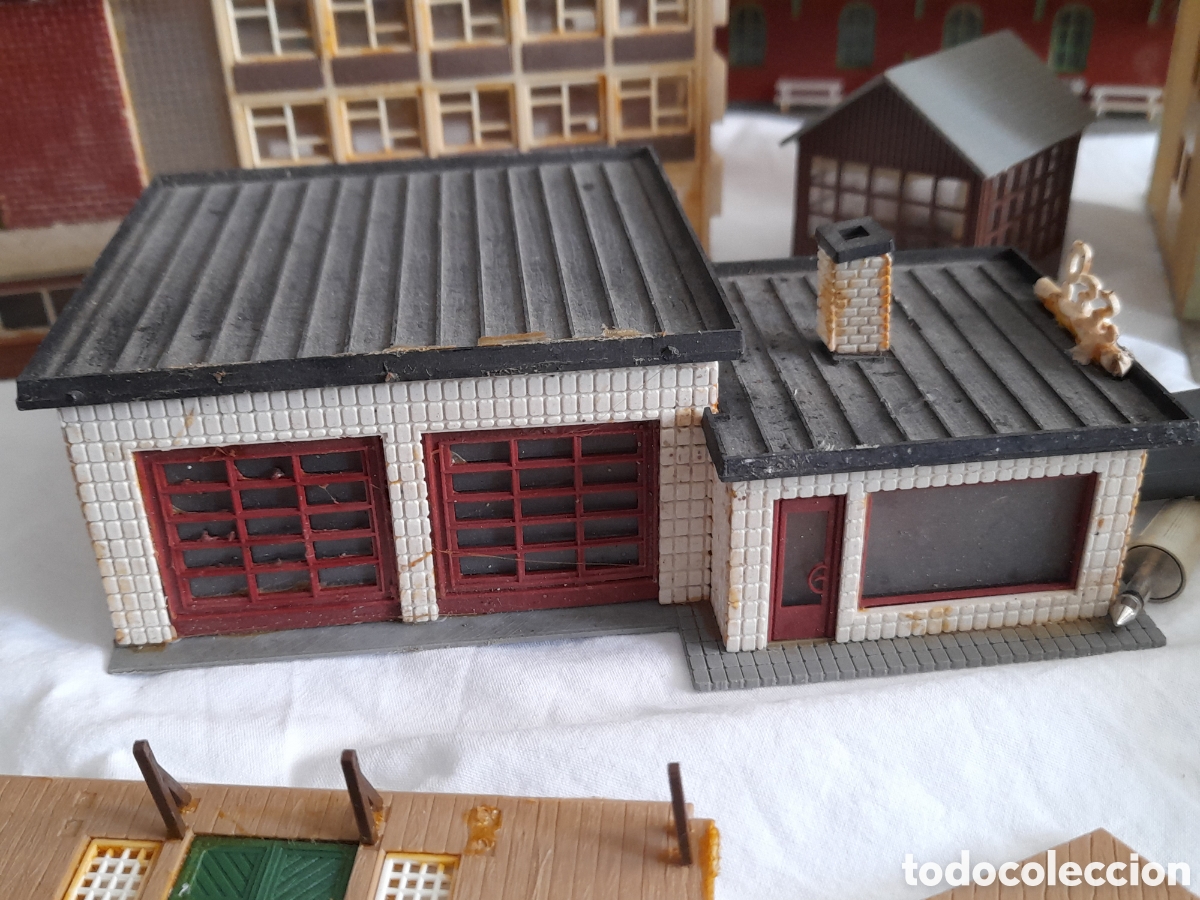 Trenes escala: SUPER LOTE DE CASAS, EDIFICIOS, PARA MAQUETAS DE TREN. VARIAS MARCAS - Foto 20