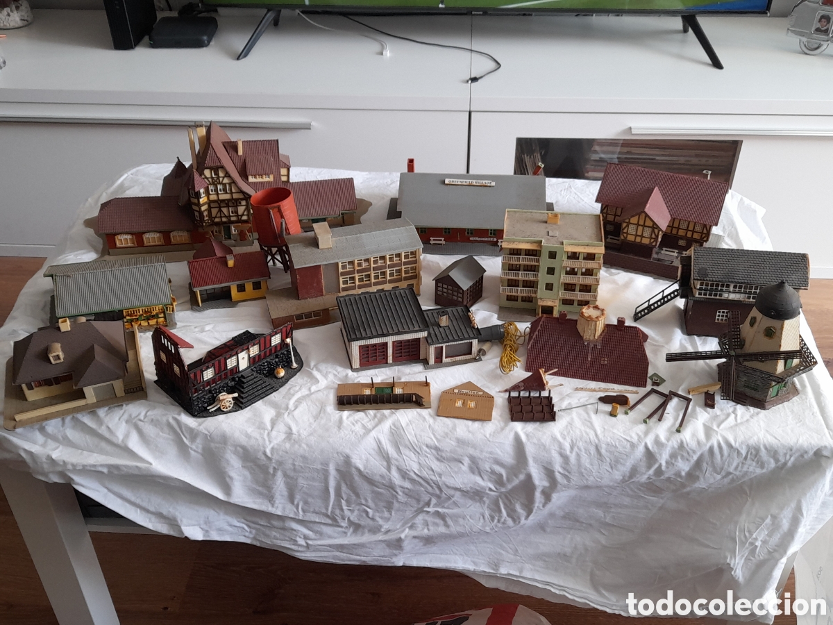 Trenes escala: SUPER LOTE DE CASAS, EDIFICIOS, PARA MAQUETAS DE TREN. VARIAS MARCAS - Foto 1