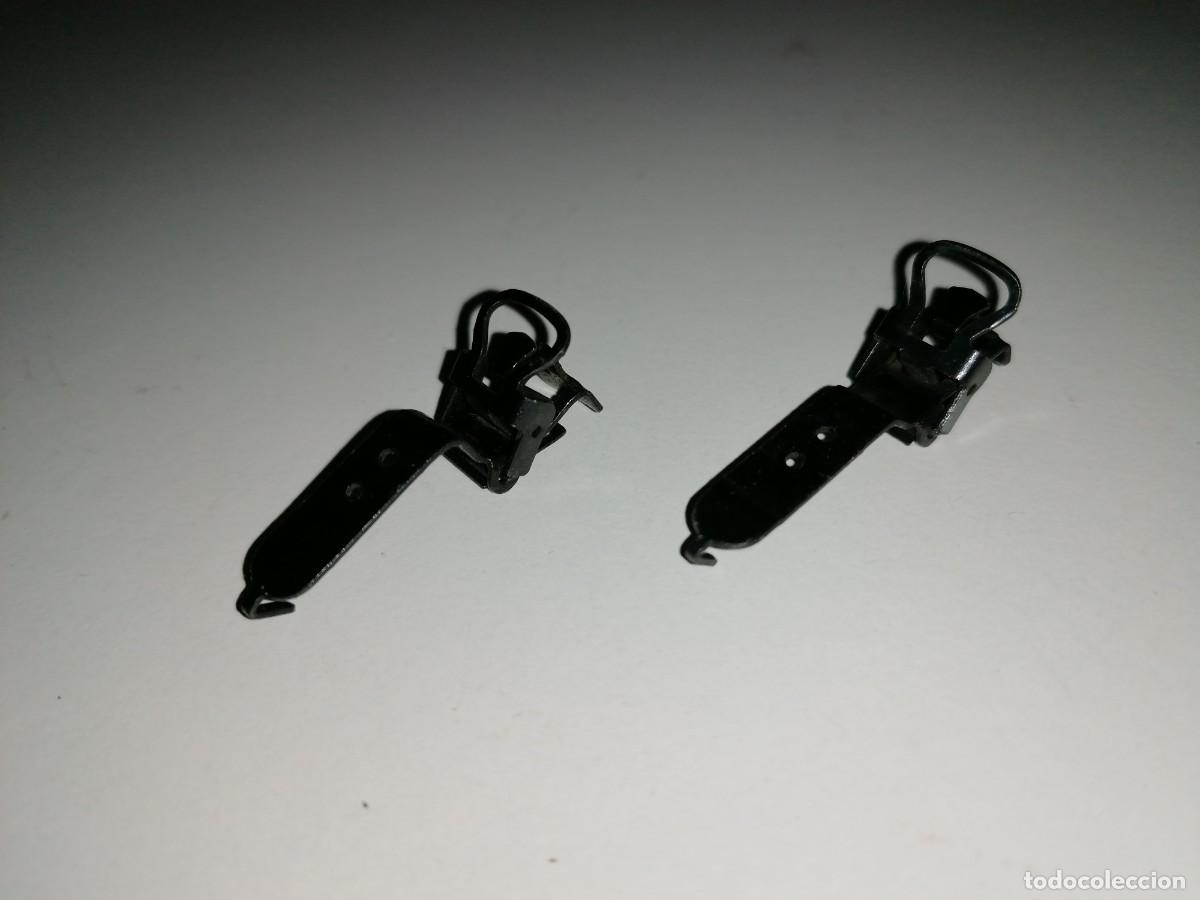 Modelleisenbahnen: Accesorios H0 Lote de 2 Enganches para Vag&oacute;n Buen Estado