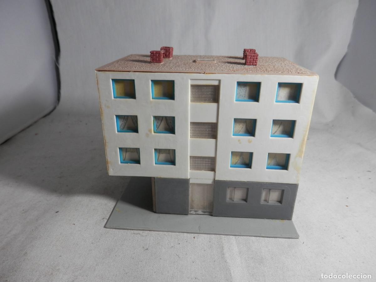 Trenes Escala: EDIFICIO ESCALA HO DE KIBRI