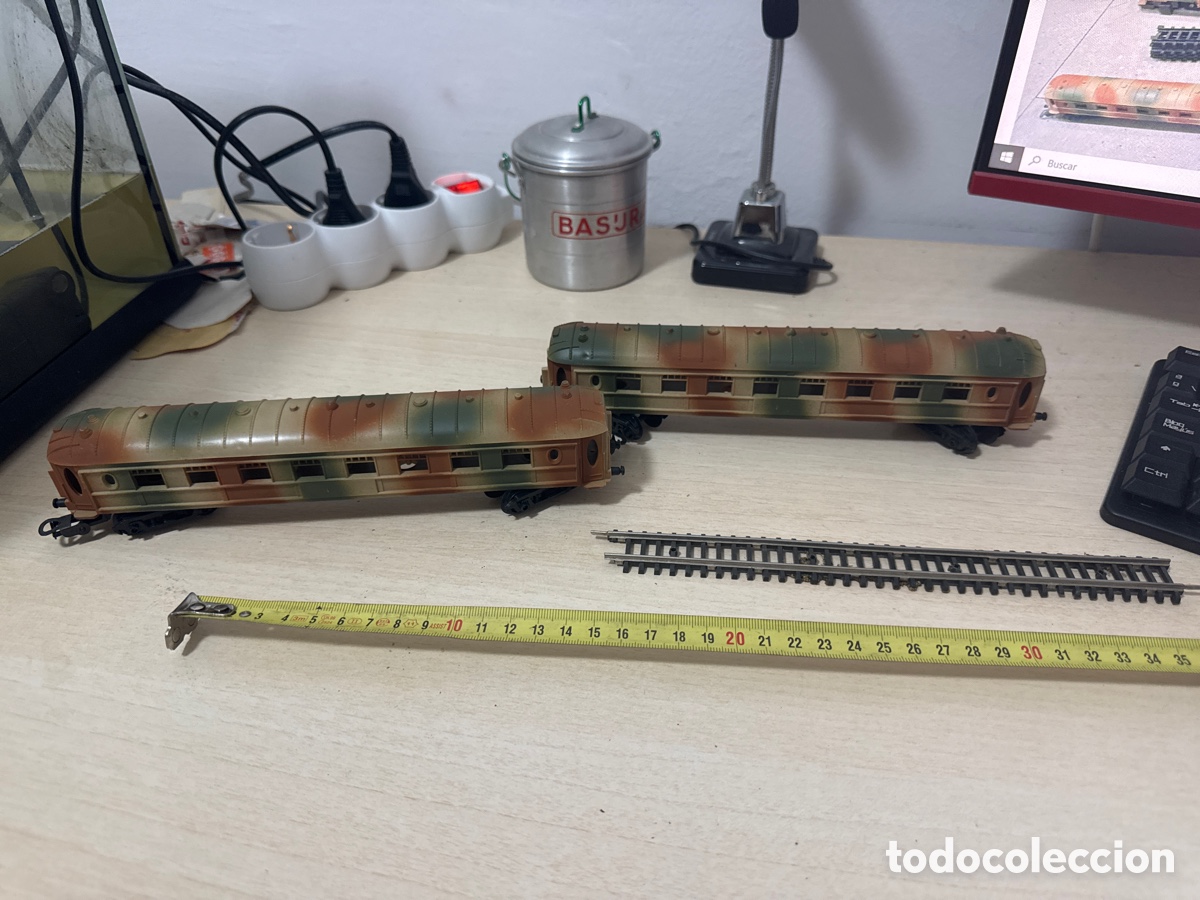 Trenes Escala: LOTE VAGONES JYESA 1650 Y V&Iacute;A DE TREN