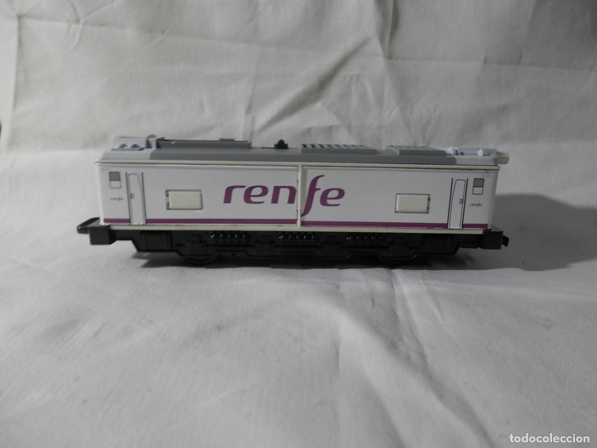 Trenes Escala: LOCOMOTORA A PILAS ESCALA HO