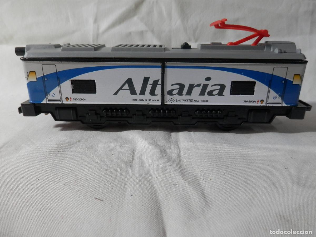 Trenes Escala: LOCOMOTORA A PILAS ESCALA HO