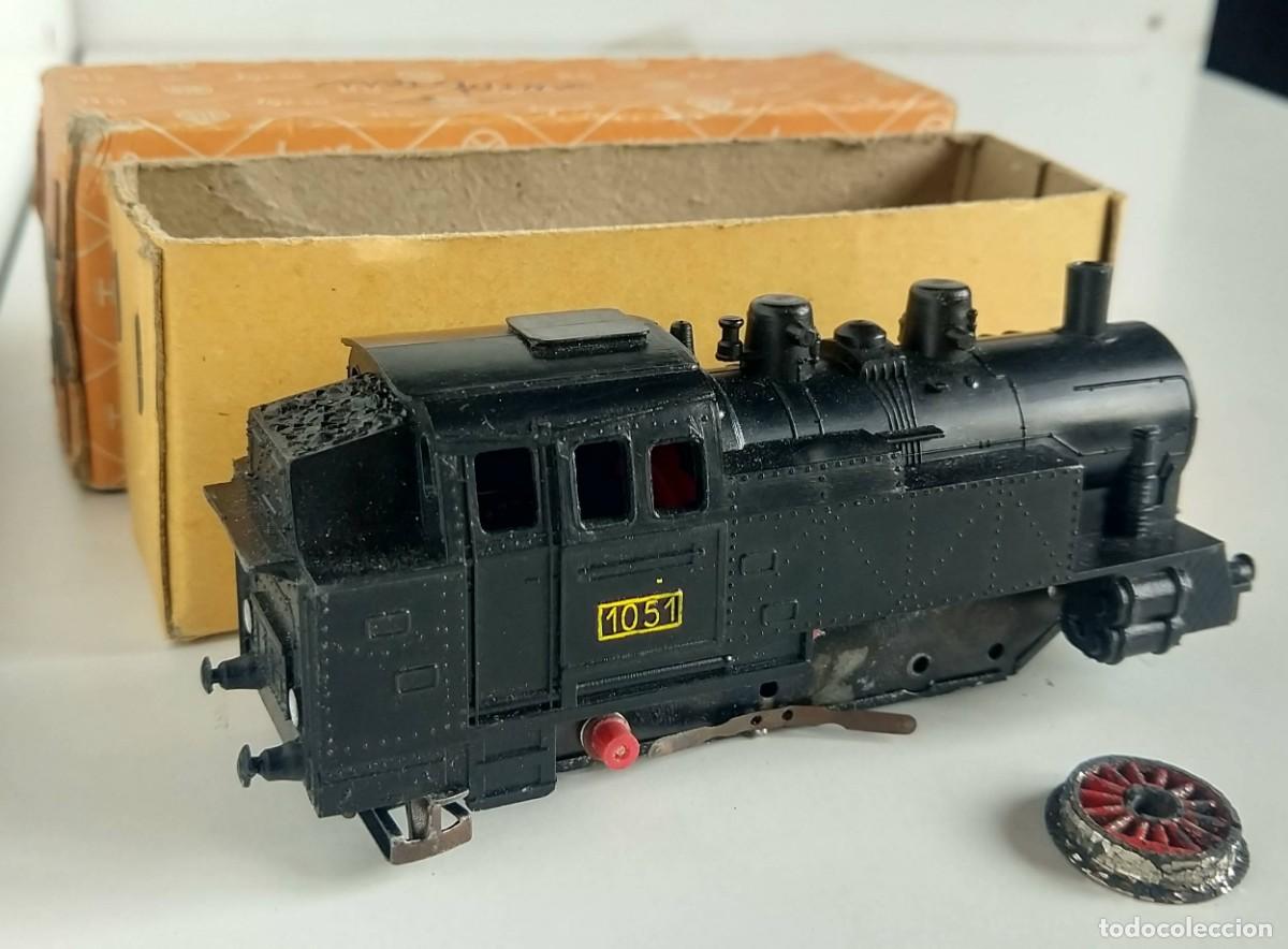 Trenes escala: M&aacute;quina de TREN JYESA &ndash; 1051 &ndash;