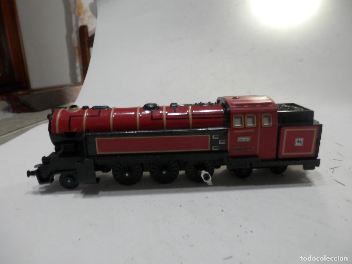 Trenes escala: LOCOMOTORA VAPOR PARA TREN A PILAS ESCALA HO