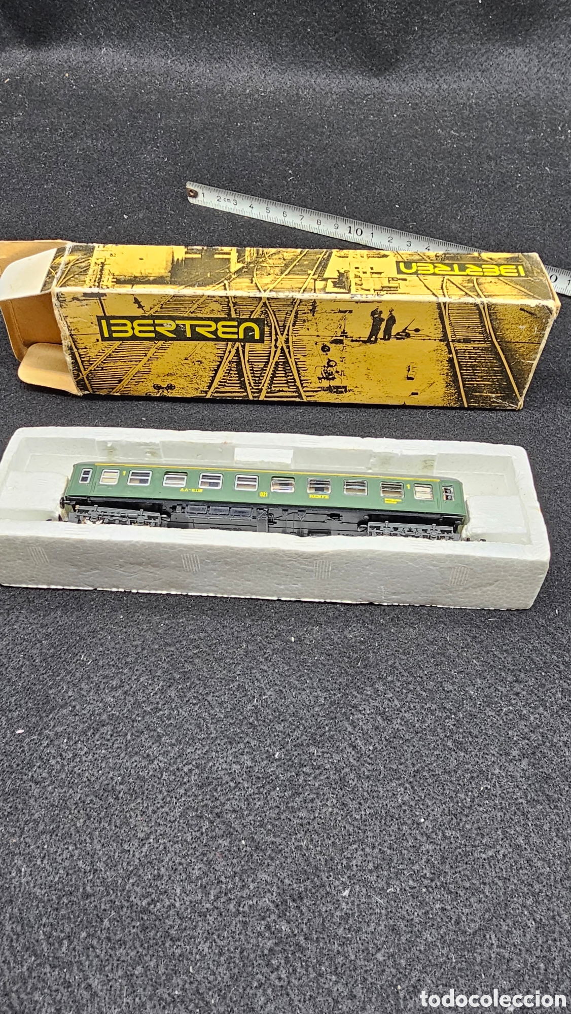 Trenes escala: Vag&oacute;n de pasajeros de Ibertren