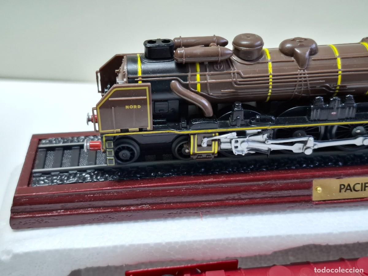 Trenes escala: DOS MAQUETAS DE TRENES DE 31.CM LARGO - Foto 3