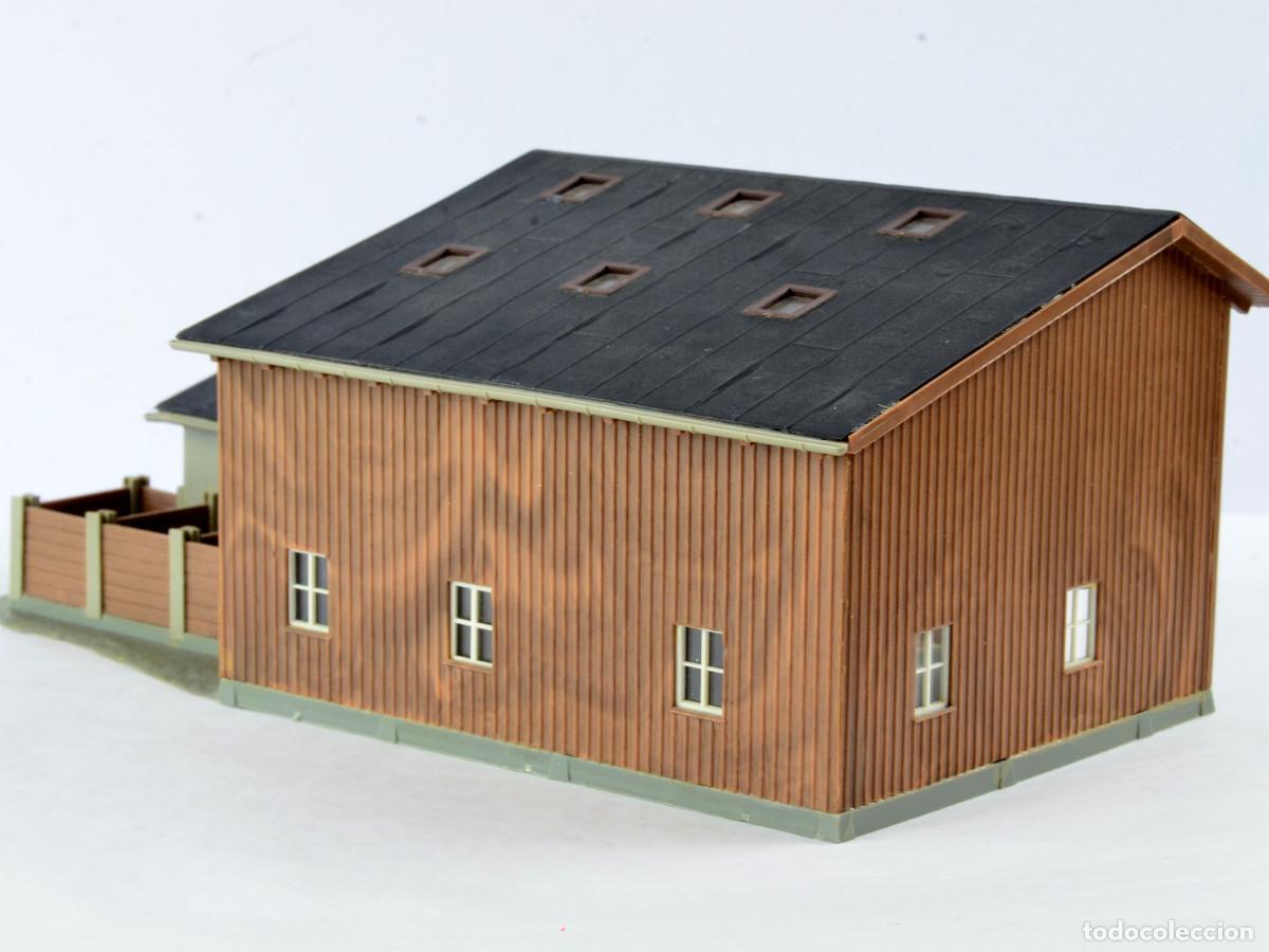 Trenes escala: Kibri Edificio Escala H0 1:87 Almac&eacute;n de Herramientas - Foto 5