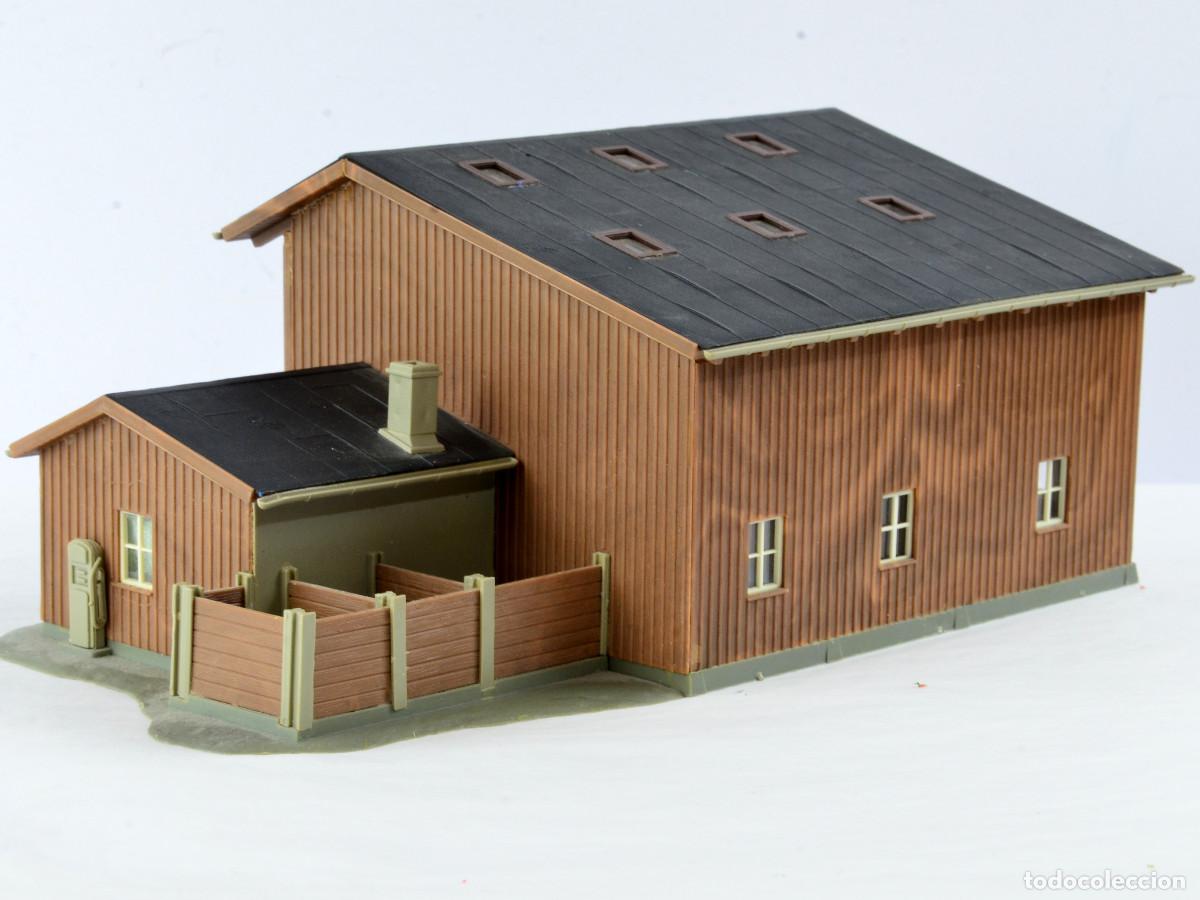 Trenes escala: Kibri Edificio Escala H0 1:87 Almac&eacute;n de Herramientas - Foto 6