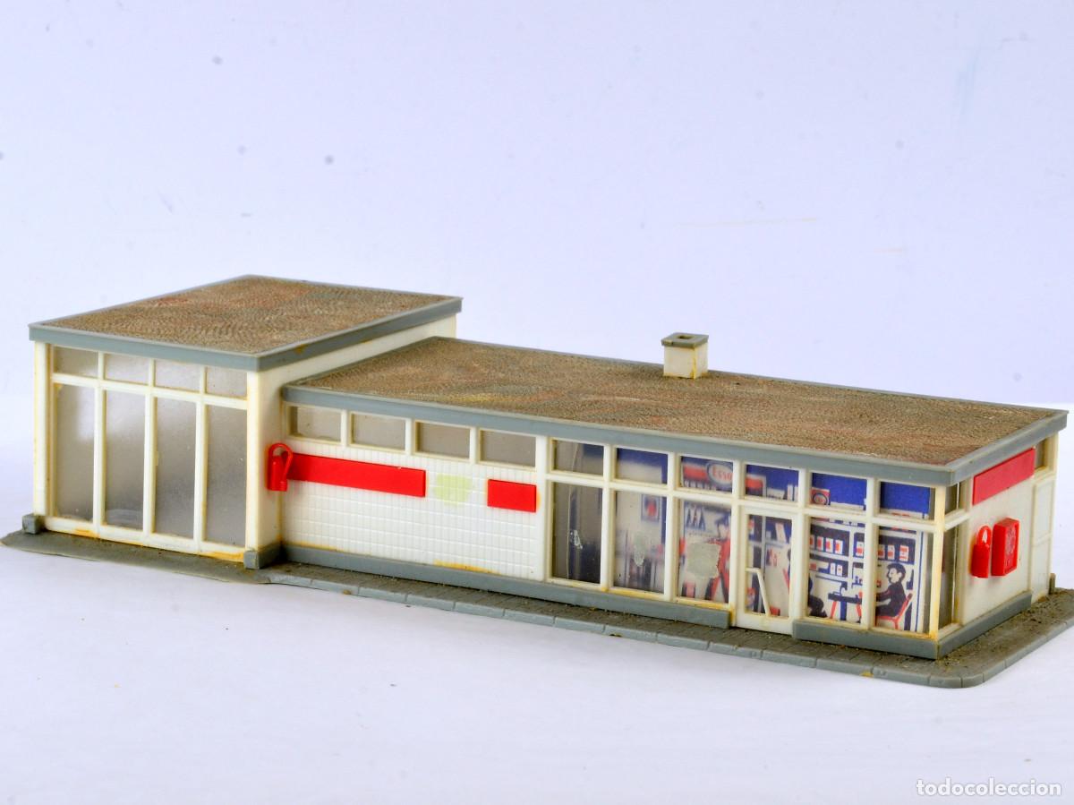 Trenes escala: Kibri Edificios H0 Gasolinera con Taller - Foto 2