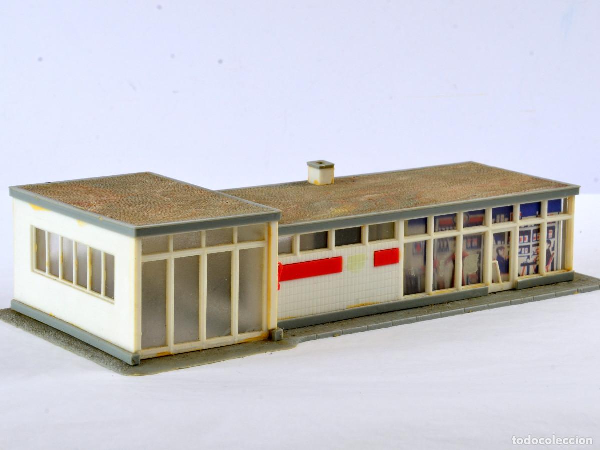 Trenes escala: Kibri Edificios H0 Gasolinera con Taller - Foto 3