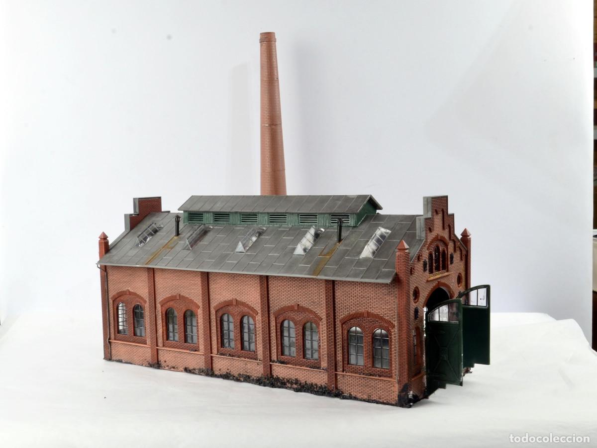 Trenes escala: Faller Edificios Escala H0 Dep&oacute;sito / Taller de Locomotora