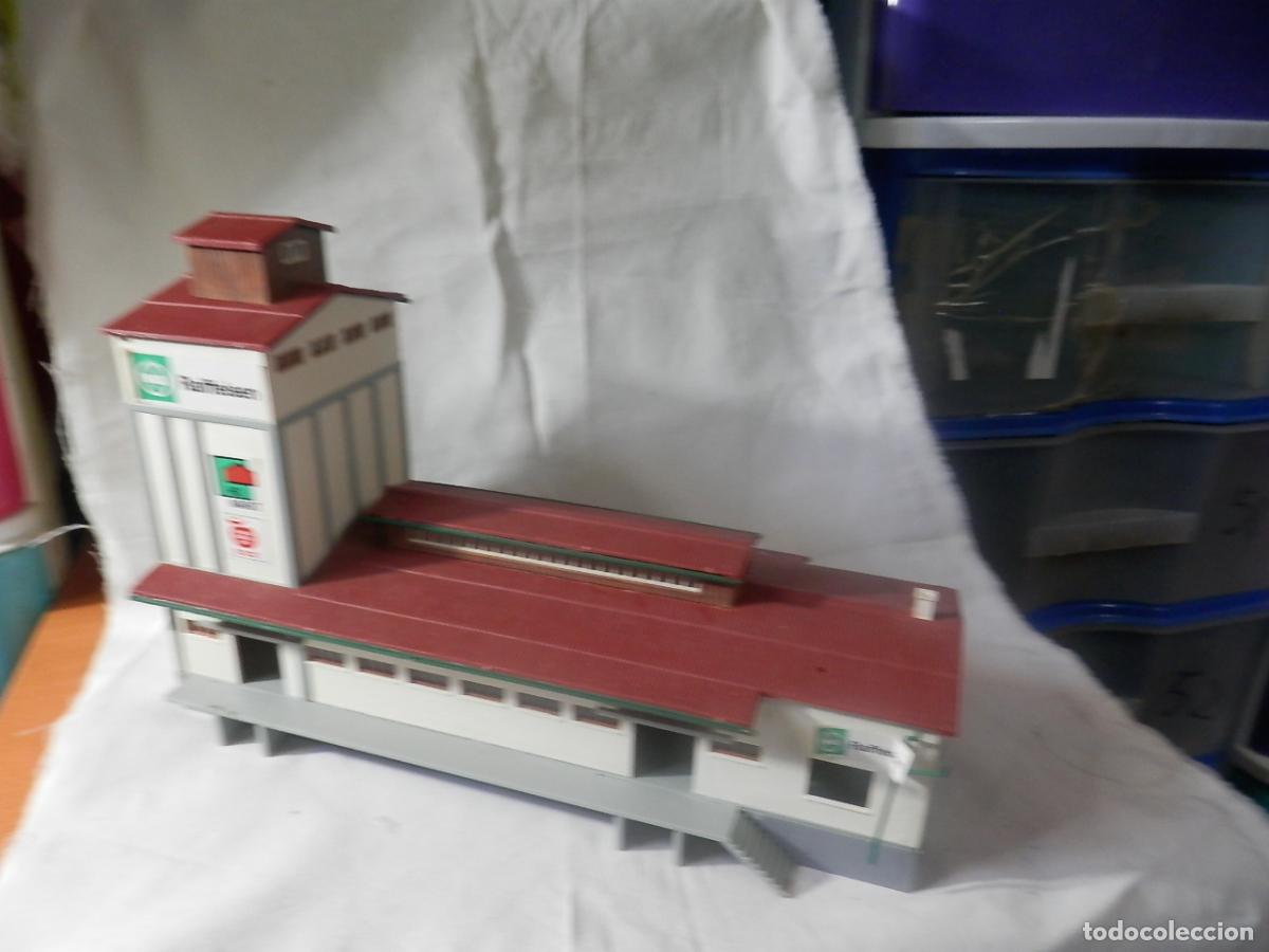 Trenes escala: EDIFICIO INDUSTRIAL ESCALA HO DE KIBRI