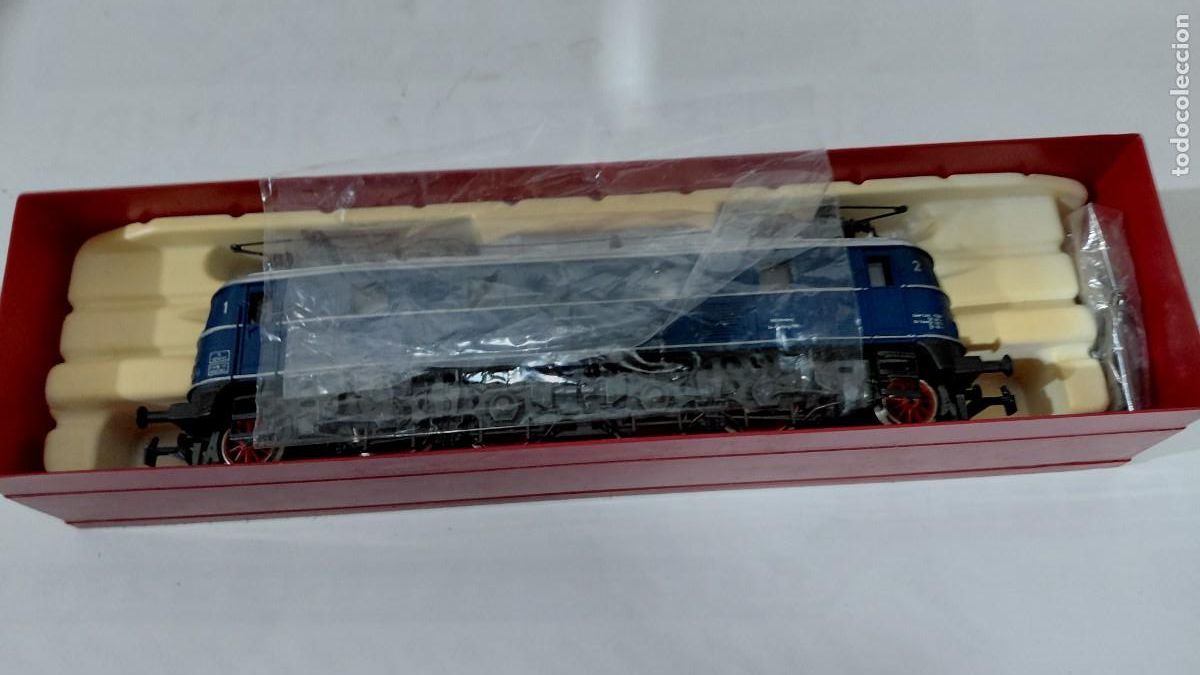 Trenes escala: Locomotora el&eacute;ctrica Ribarossi. DB 119 -012 HO CC DC