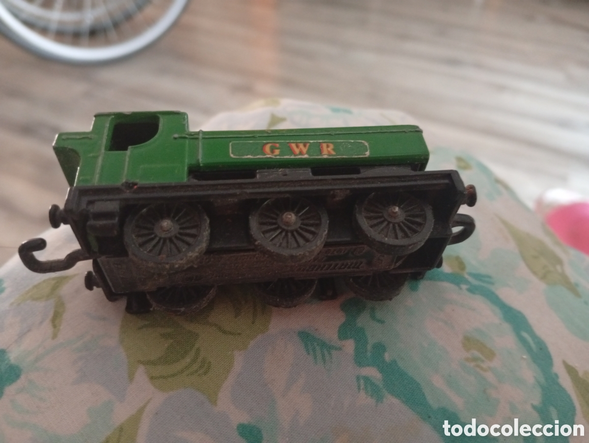 Trenes escala: Maquina de tren matchbox buen estado