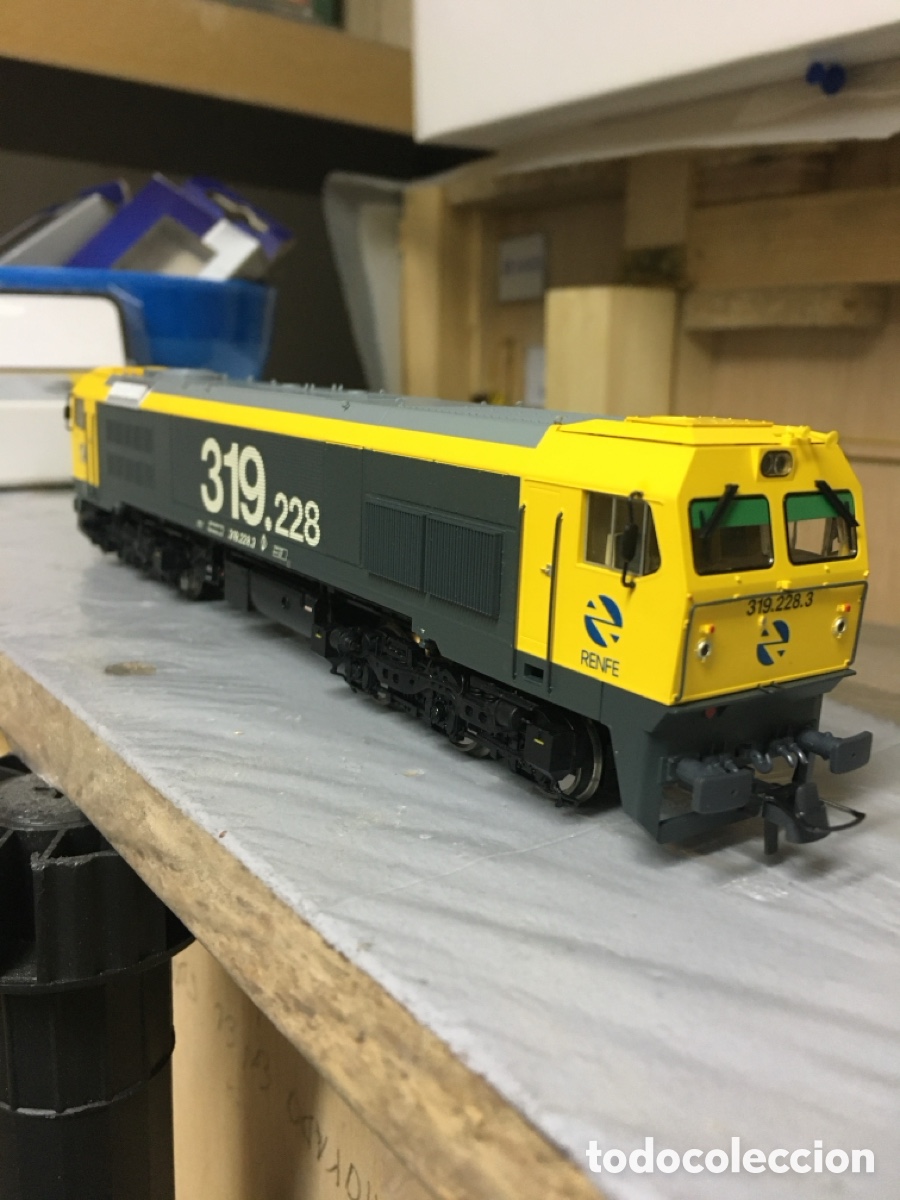Trenes escala: Locomotora 319.228. DIGITAL CCO