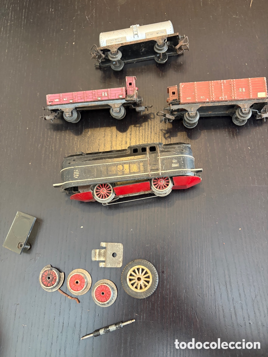 Trenes escala: Vagones y locomotora paya
