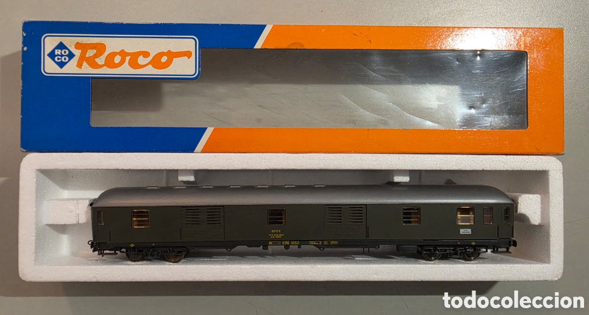 Trenes escala: Vag&oacute;n Renfe H0 Roco 44462