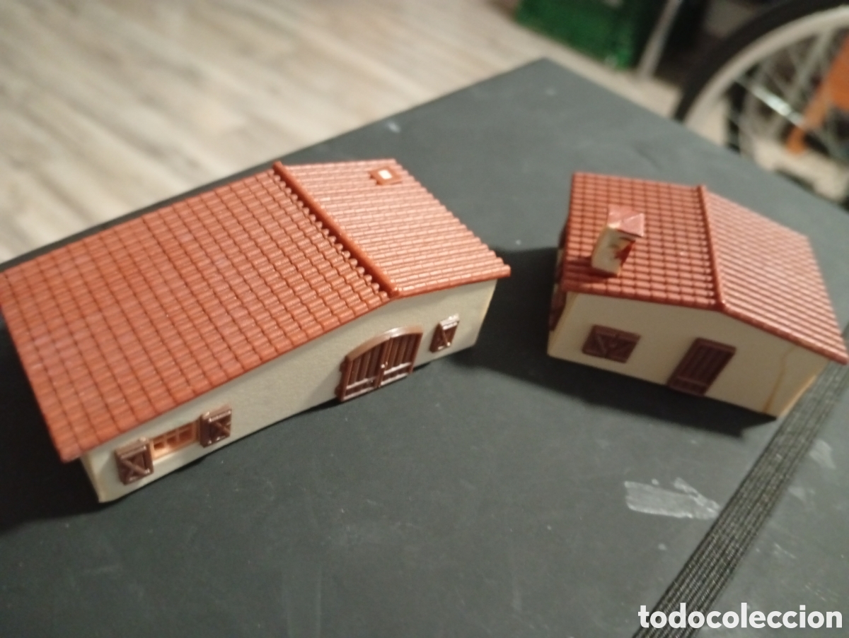 Trenes escala: Dos casitas Ibertren