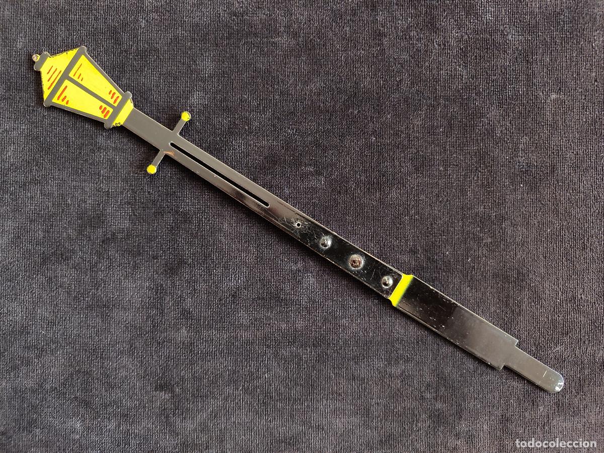 Trenes escala: MUY ANTIGUA FAROLA MET&Aacute;LICA PLEGABLE. A&Ntilde;OS 20. MODELISMO, TRENES, ETC. 28 cm.
