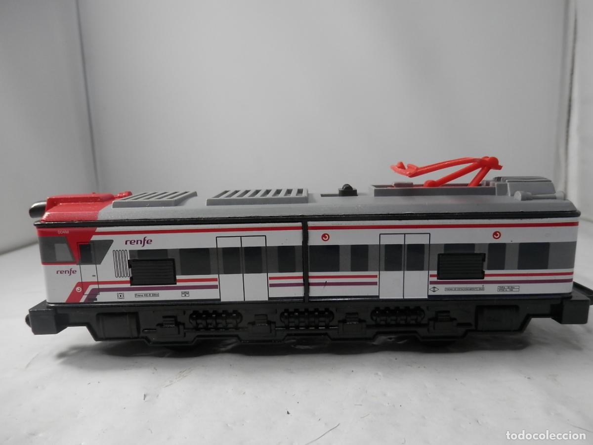 Trenes escala: LOCOMOTORA ESCALA HO A PILAS