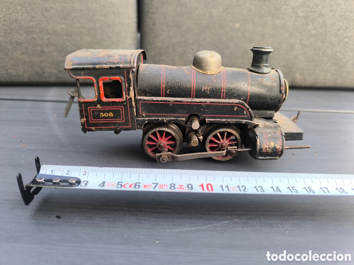 Trenes escala: antigua locomotora, no le veo marca