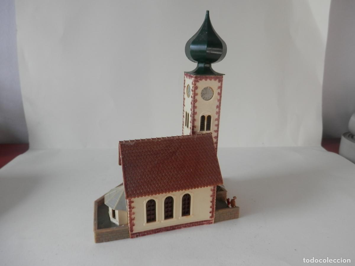 Trenes escala: IGLESIA ESCALA HO DE FALLER