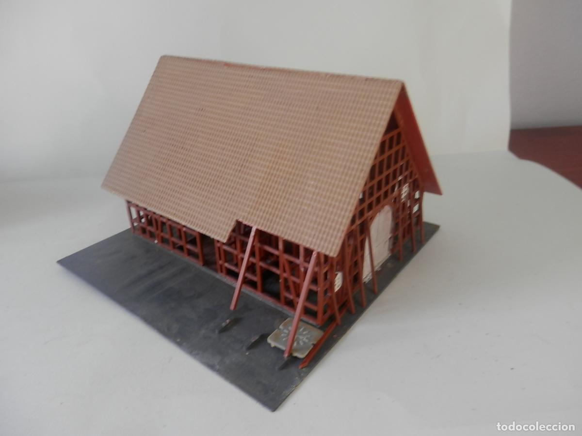 Trenes escala: EDIFICIO ESCALA HO DE FALLER