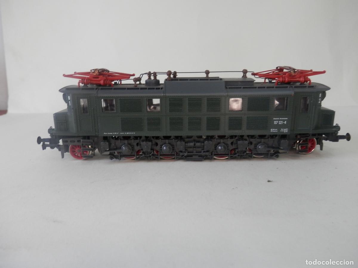 Trenes escala: LOCOMOTORA ELECTRICA ESCALA HO DE RIVAROSSI 117 121