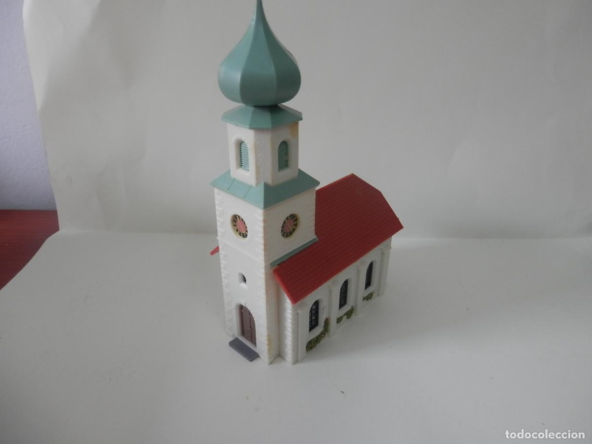 Trenes escala: IGLESIA ESCALA HO DE FALLER