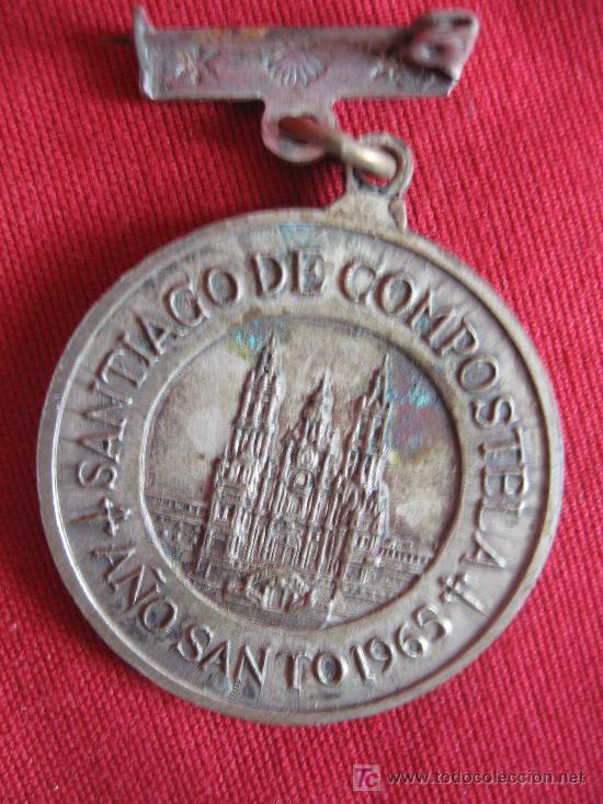 Trofeos y medallas: SANTIAGO DE COMPOSTELA A&Ntilde;O SANTO - 1965 - Foto 2