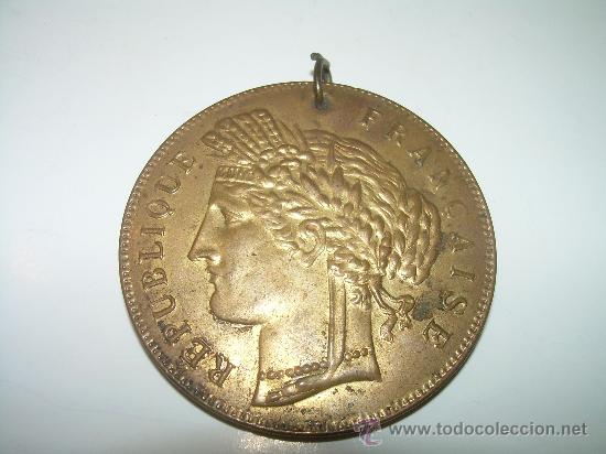 Trofeos y medallas: ANTIGUA MEDALLA DE LATON - Foto 2