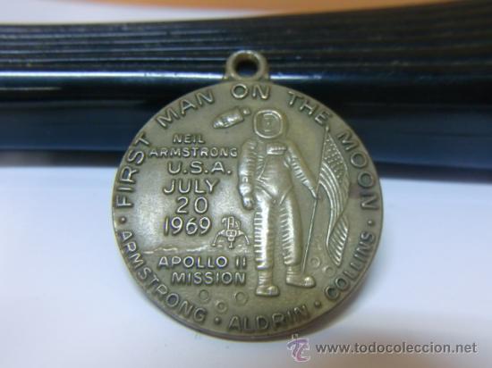 Trofeos y medallas: Medalla conmemorativa de la llegada a la luna - Foto 1