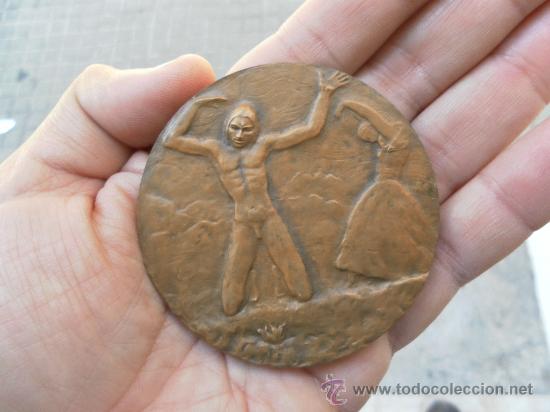 Trofeos y medallas: Medalla conmemorativa. Manuel de Falla. 1876 - 1946. - Foto 3