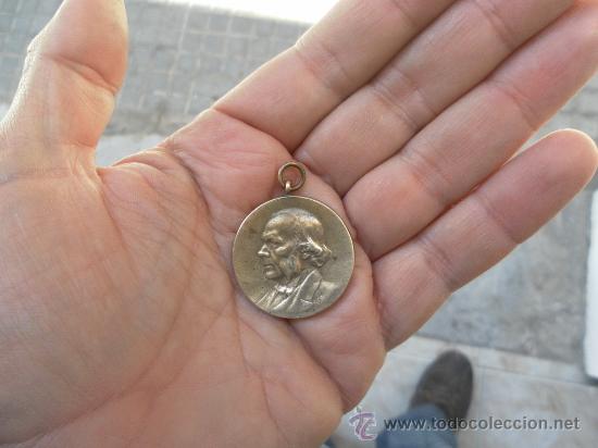 Trofeos y medallas: Medalla conmemorativa. A catalogar. 1913. - Foto 3
