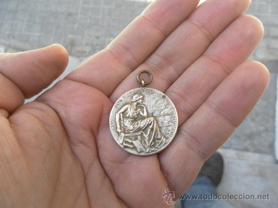 Trofeos y medallas: Medalla conmemorativa. A catalogar. 1913. - Foto 4
